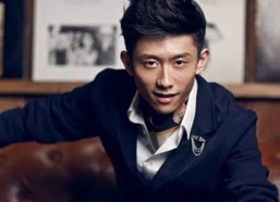 张一山最新电视剧,演绎时代变迁，青春热血燃情岁月